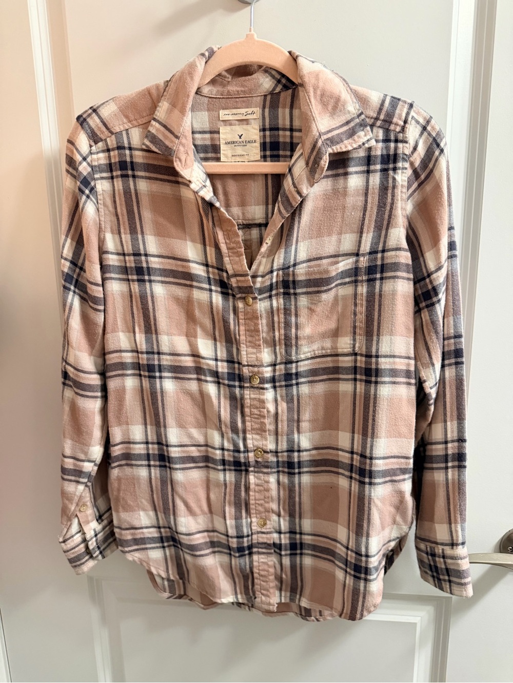 American Eagle Plaid Boyfriend Shirt in Blush & Navy